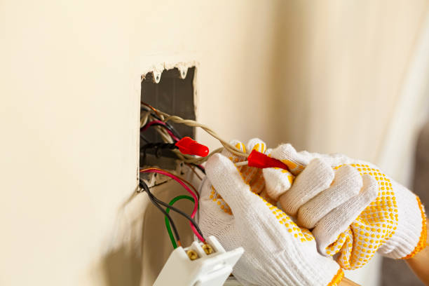 Best Electrical Troubleshooting and Repair  in Rossvle, IL